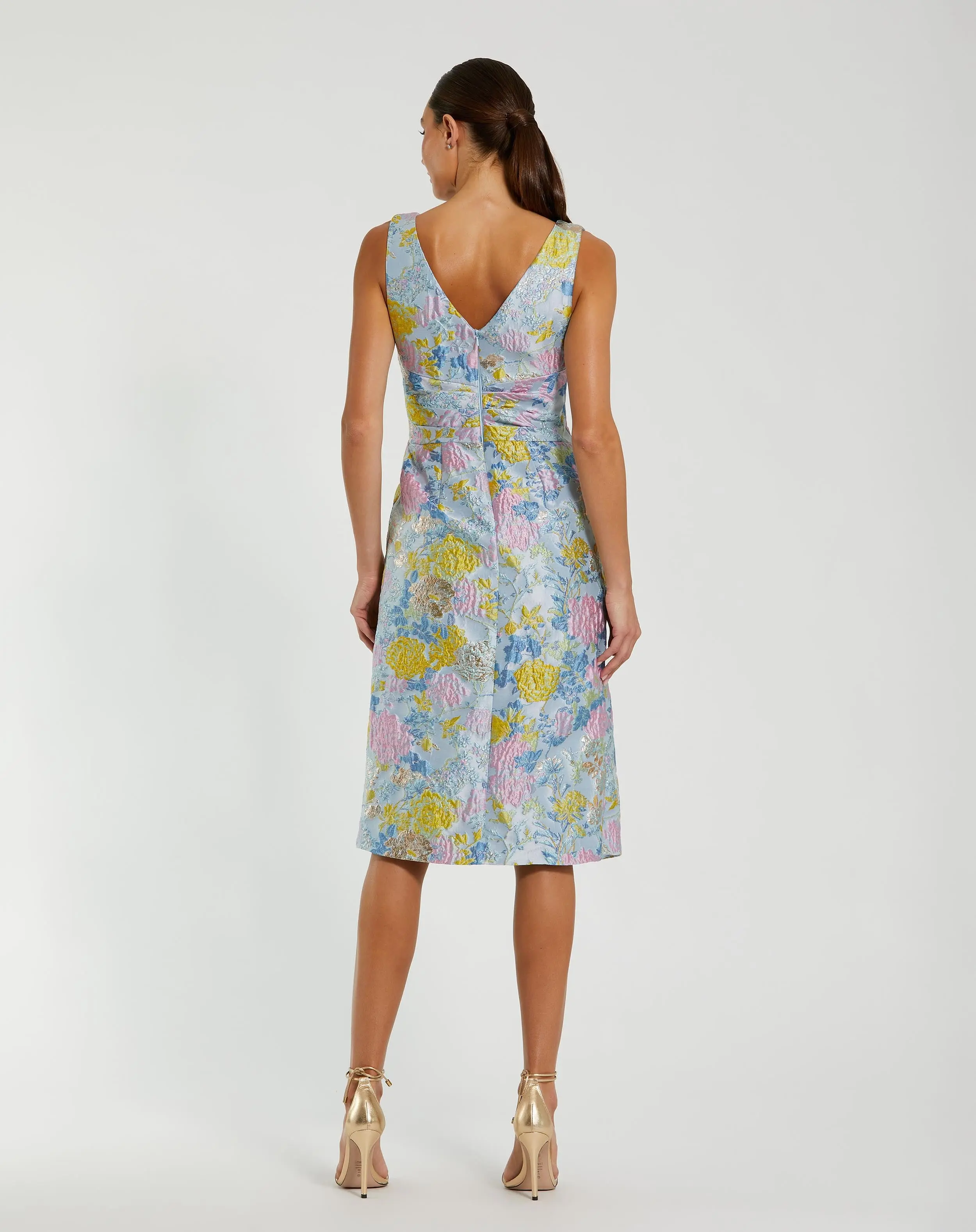 Blue Floral Brocade Sleeveless Midi Dress With Bow - Image 3