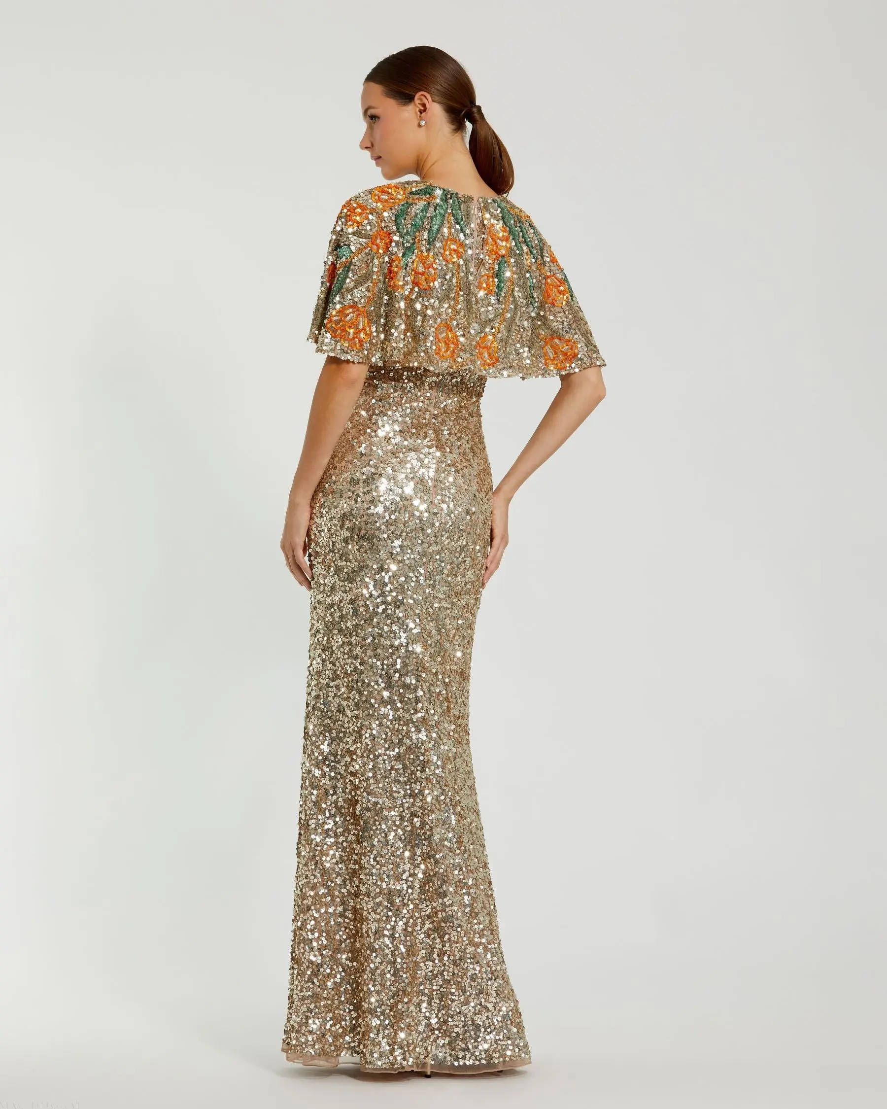 Gold Embellished Gown With Floral Beaded Shawl - Image 3