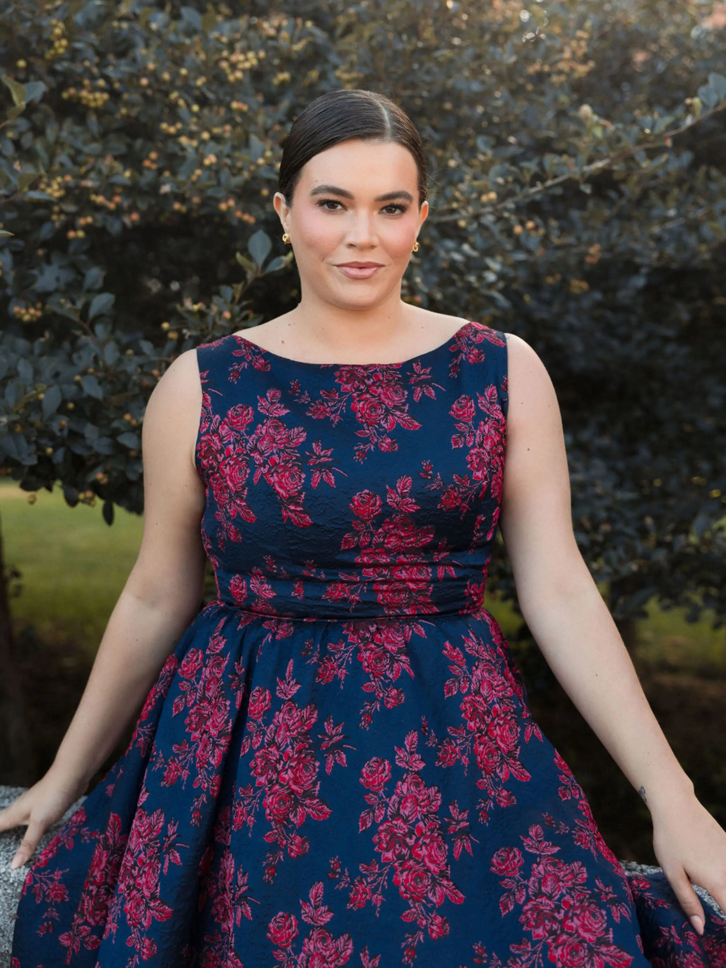 Navy Sleeveless Floral Embroidered Dress (Plus) - Image 4
